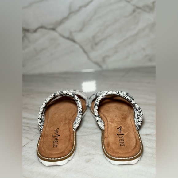 Diba True Cedar Cove Sandals subtle snakeskin NIB size 6 - Picture 9 of 16